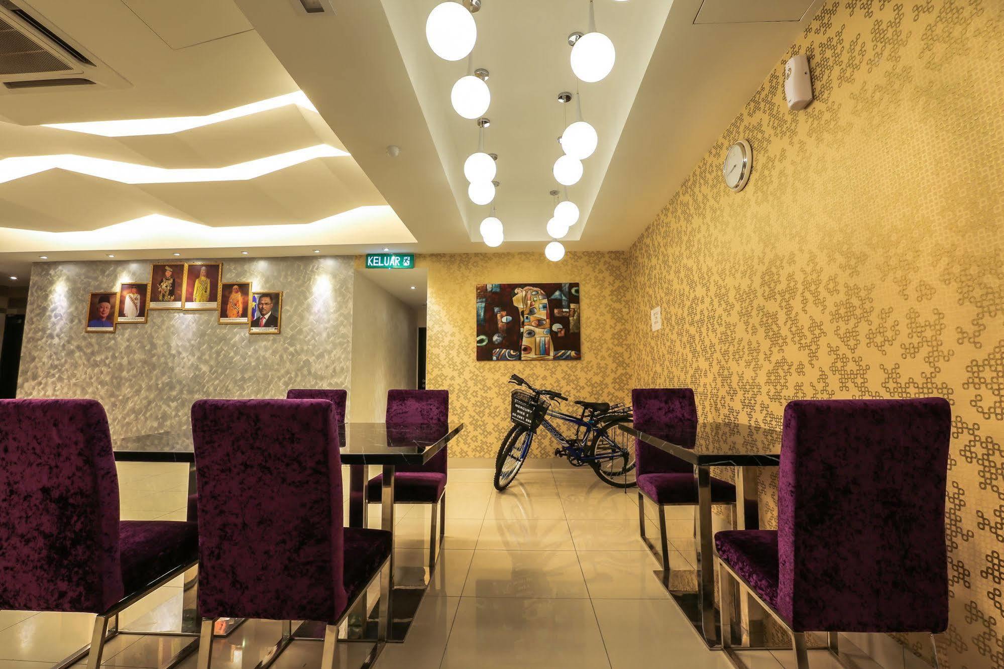 Hotel Mercury Boutique 3*